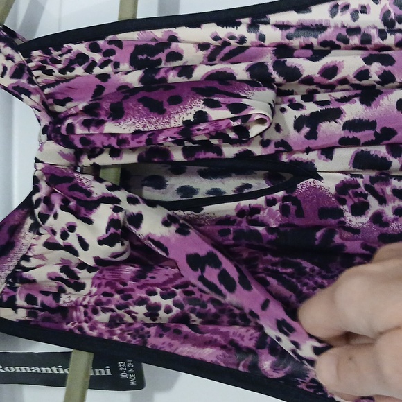 Purple/Black Leopard Halter top - Picture 4 of 6